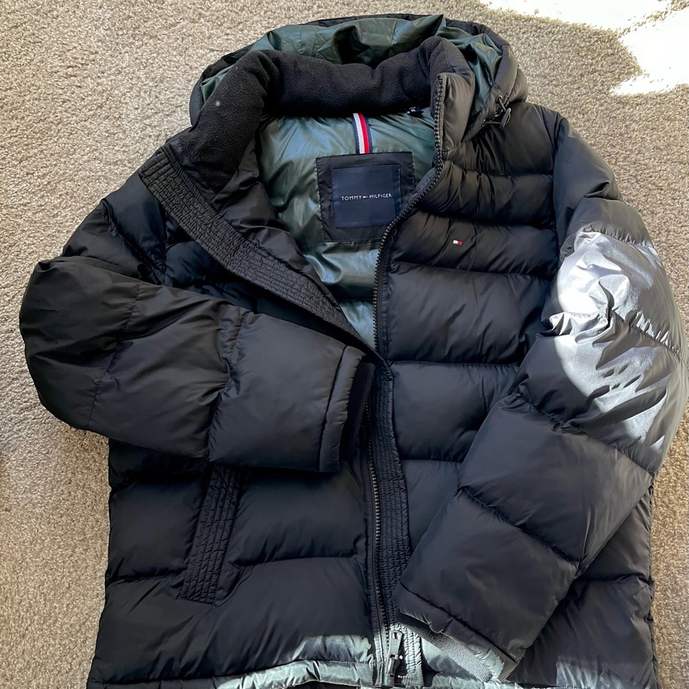 Tommy Hilfiger Men’s Puffer Jacket. Excellent Condition. XL.